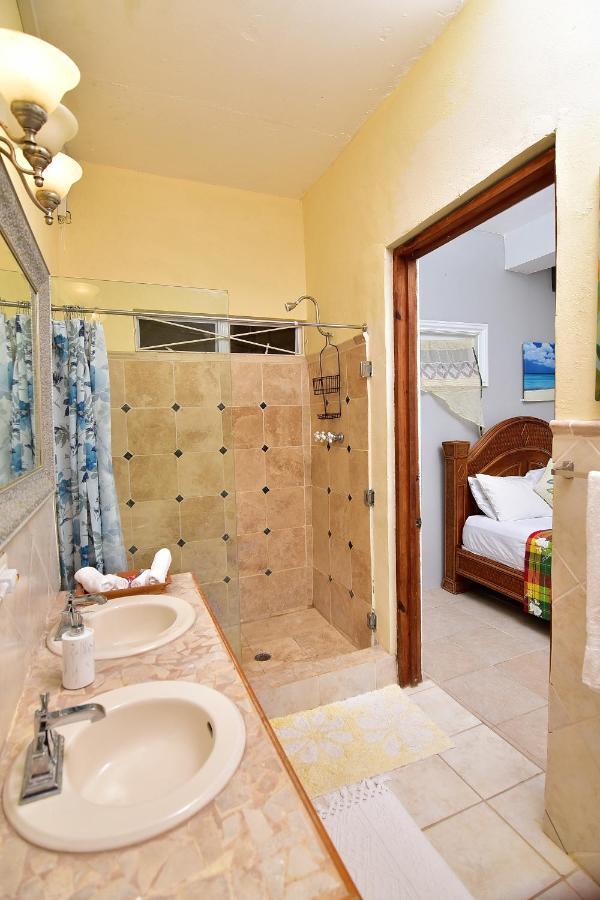 Beachfront Villa Гроз-Иле Экстерьер фото